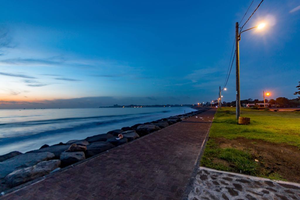 Tropical Bali Hotel Sanur Esterno foto