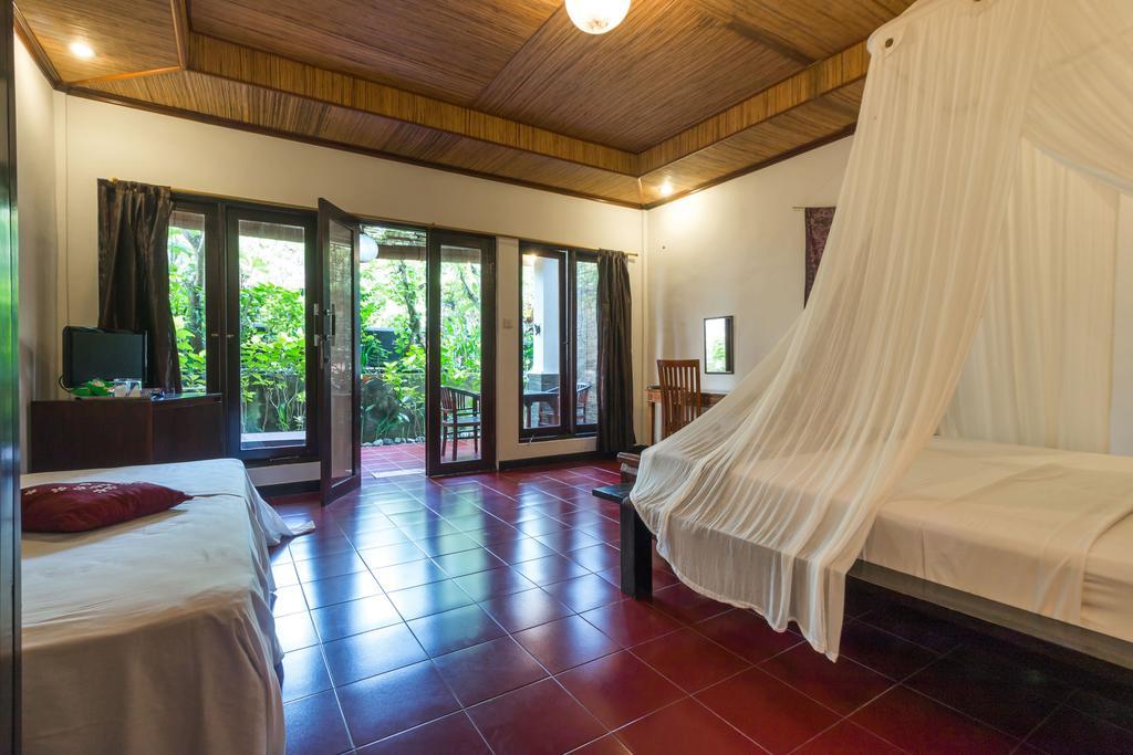 Tropical Bali Hotel Sanur Esterno foto