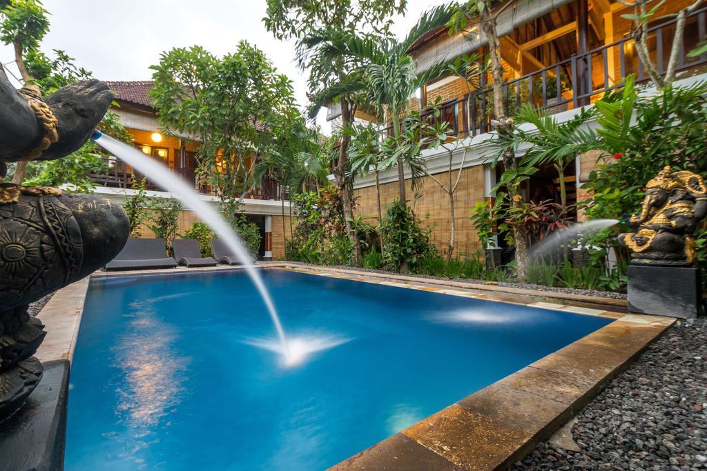Tropical Bali Hotel Sanur Esterno foto