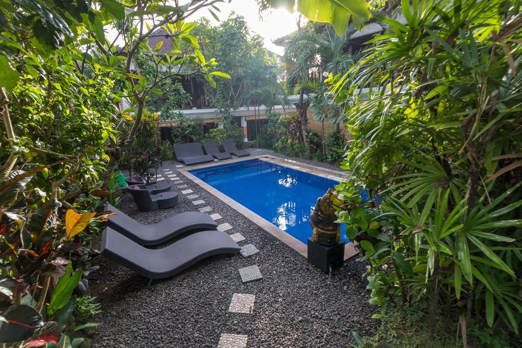 Tropical Bali Hotel Sanur Esterno foto